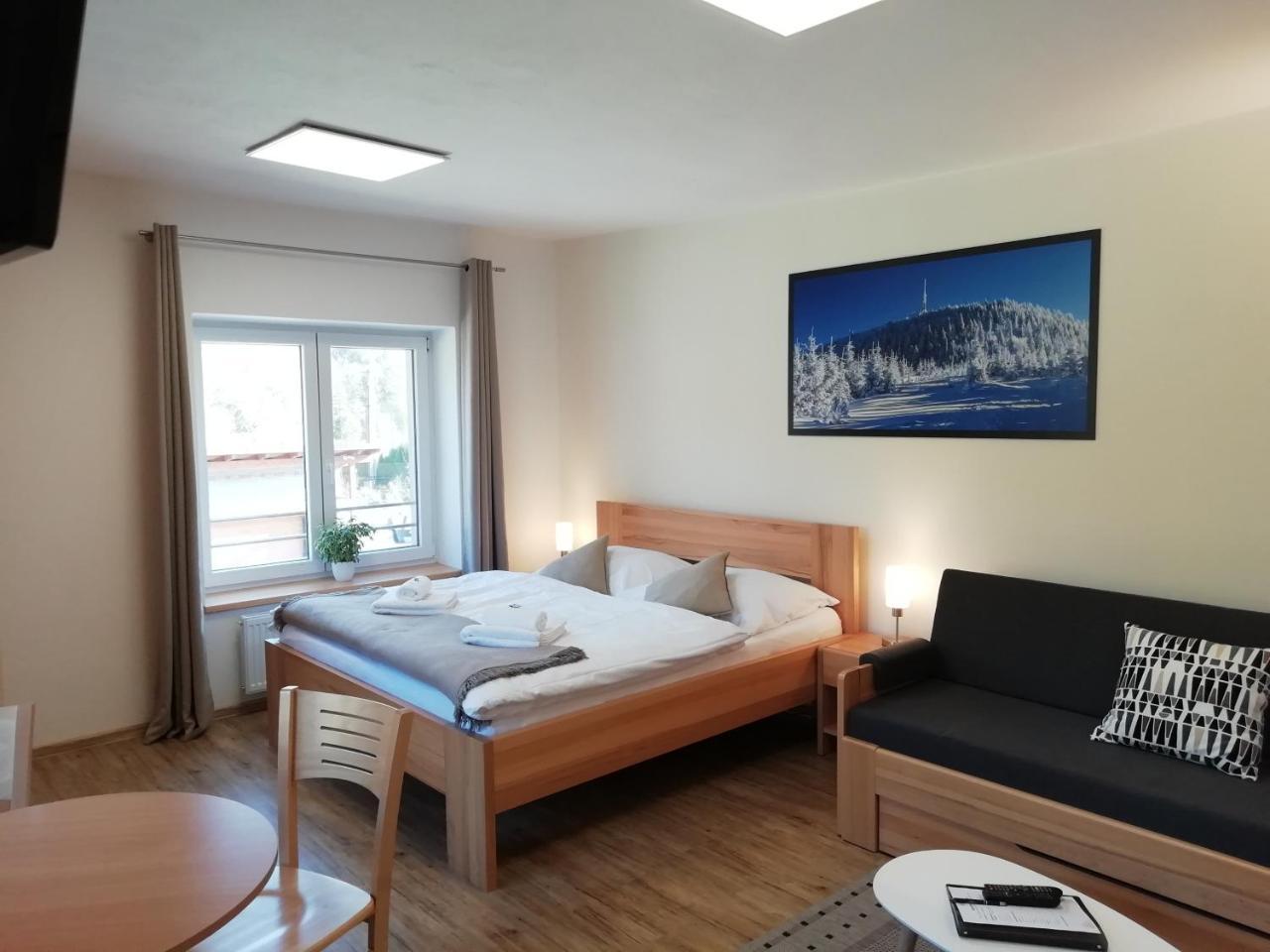 Penzion Adela Rožnov pod Radhoštěm Exterior foto